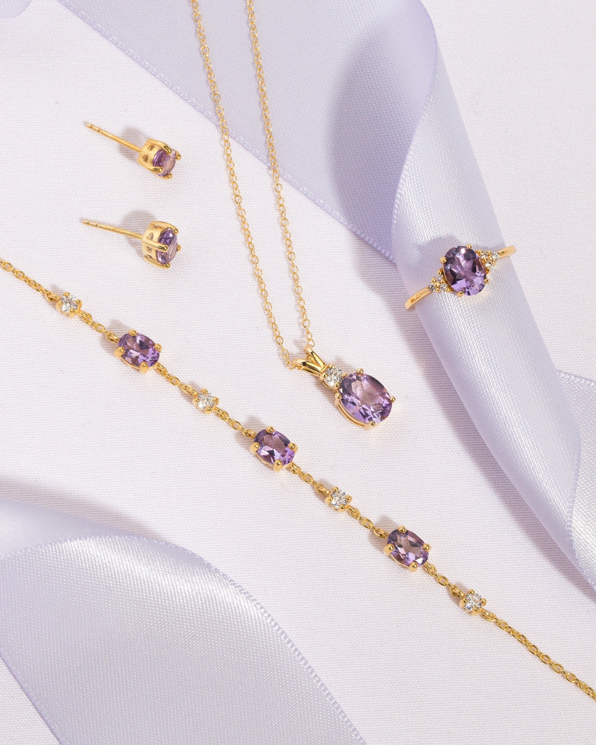 Lavender Amethyst Oval Stud Earrings in 18k Gold Vermeil